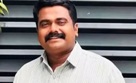 20 വർഷത്തെ ശിക്ഷവിധിച്ചത് ഒരുമാസം മുമ്പ്; സിപിഎം നേതാവിന് പരോൾ; പിതാവിന്റെ അസുഖം പരിഗണിച്ചെന്ന് ജയിൽ അധികൃതർ