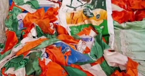 പത്തനംതിട്ടയിൽ ദേശീയ പതാകയോട് അനാദരവ്; മലയാലപ്പുഴ ടൂറിസ്റ്റ് അമിനിറ്റി സെന്ററിനെതിരെ പരാതി