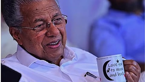 'Love you to moon and back': മുഖ്യമന്ത്രിയുടെ ചായക്കപ്പിലെ വാചകം ചർച്ചയാകുന്നു; വൈകാരിക പ്രതികരണവുമായി അതിജീവിത | CM Pinarayi Vijayan viral tea cup photo