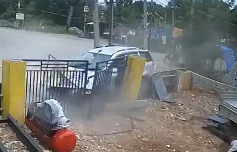 മദ്യപിച്ച് അമിതവേഗതയിൽ വാഹനം ഓടിച്ച വിദ്യാർത്ഥിയുടെ എസ്യുവി ഇടിച്ച് കാൽനടയാത്രക്കാരൻ മരിച്ചു