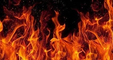 പൂനെയില് വന് തീപിടിത്തം: നിരവധി കടകള്ക്ക് തീപിടിച്ചു