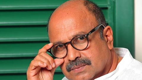 ‘അന്വേഷണവുമായി സഹകരിക്കുന്നില്ല, തെറ്റിദ്ധരിപ്പിക്കുന്നു’: നടൻ സിദ്ദിഖിനെ കോടതിയിൽ ഹാജരാക്കി | Rape case against actor Siddique