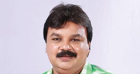 നടിയെ പീഡിപ്പിച്ച കേസില് ഇടവേള ബാബു അറസ്റ്റില്: ജാമ്യത്തിൽ വിട്ടയക്കും | Edavela Babu got arrested on sexual assault case