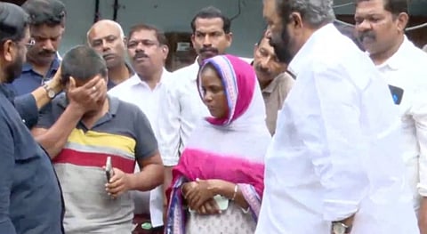 13 കാരിയെ കാണാതായ സംഭവം: അമ്മയുമായുള്ള ചെറിയ പ്രശ്നത്തിന് കുട്ടി വികാരഭരിതയായി ഇറങ്ങി പോയെന്ന് വി.ശിവൻകുട്ടി | Assamese girl missing case
