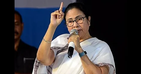 ‘മുഖ്യമന്ത്രിസ്ഥാനം രാജിവെക്കാം, കൊല്ലപ്പെട്ട ഡോക്ടർക്ക് നീതി ലഭിക്കണം’; പ്രതിഷേധക്കാരോട് മമത | Mamata to the protesters