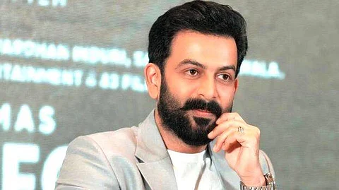 ‘അമ്മയ്ക്ക്’ വീഴ്ച സംഭവിച്ചു, പവർഗ്രൂപ്പ് ഇല്ലെന്ന് പറയാനാകില്ല; ഹേമ കമ്മിറ്റി റിപ്പോർട്ടിൽ പഴുതടച്ച അന്വേഷണം വേണം: നിലപാട് വ്യക്തമാക്കി പൃഥ്വിരാജ് | Prithviraj press meet about hema committee report