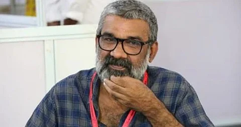 രഞ്ജിത്തിനെതിരായ ലൈംഗികാതിക്രമ പരാതി; മൊഴി മാറ്റാന് സമ്മര്ദ്ദമെന്ന് പരാതിക്കാരന് | Sexual assault case against Ranjith