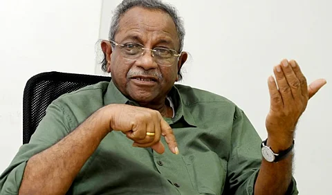 മാറി നില്ക്കുന്ന കാര്യത്തില് മുകേഷ് സ്വയം തീരുമാനമെടുക്കട്ടെ: ചലച്ചിത്ര വികസന കോര്പറേഷന് ചെയര്മാന് ഷാജി എന് കരുണ് | allegation against Actor Mukesh