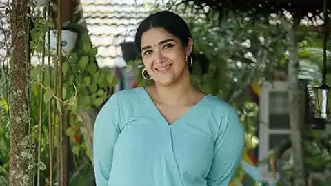 വ്യക്തിഹത്യ, അപകീർത്തിപ്പെടുത്തുന്ന കമൻ്റ് : യൂട്യൂബർക്കെതിരെ പരാതി നൽകി അഭിരാമി സുരേഷ് | Abhirami Suresh’s complaint against youtuber
