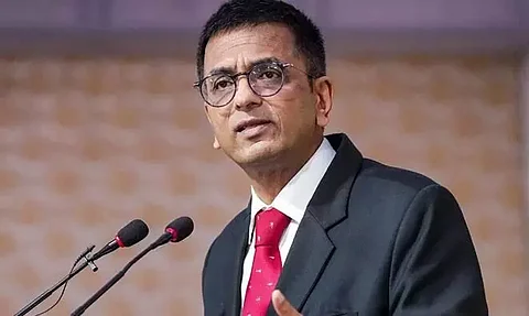 ചീഫ് ജസ്റ്റിസിനെതിരെ വ്യാജവാർത്ത പ്രചരിപ്പിച്ച ബംഗാൾ സ്വദേശിക്കെതിരെ കേസെടുത്തു