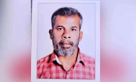 റോഡിലെ കുഴിയിൽ വീണ് ചികിത്സയിലായിരുന്നയാൾ മരിച്ചു