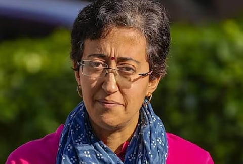 അതിഷിയുടെ സത്യപ്രതിജ്ഞ ശനിയാഴ്ച നടത്താം: ലഫ്.ഗവർണറുടെ ശുപാർശ | Atishi may be sworn in on Saturday