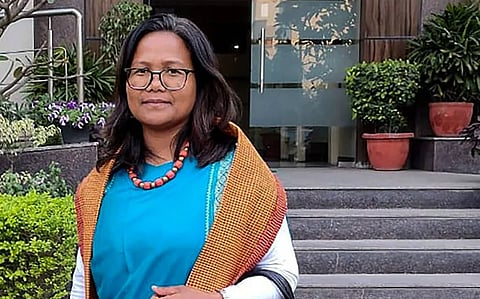 ഹേമ കമ്മിറ്റി റിപ്പോര്ട്ടിന്റെ പൂര്ണരൂപം കൈമാറാതെ സര്ക്കാര്, ദേശീയ വനിതാ കമ്മിഷന് കേരളത്തിലേക്ക്