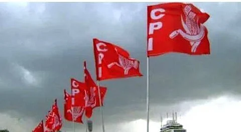 കുട്ടനാട് സിപിഐയിൽ കൂട്ടരാജി; ഇരുപതോളം പേർ സിപിഎമ്മിൽ ചേർന്നു