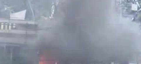 പാപ്പനംകോട് ഇൻഷുറൻസ് കമ്പനി ഓഫീസിൽ തീപിടിത്തം: ജീവനക്കാരി അടക്കം 2 പേർ മരിച്ചു | Trivandrum New India Assurance office fire incident