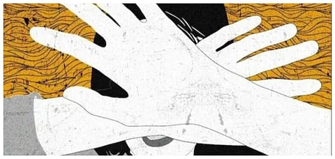 കുഞ്ഞിന്റെ ചികിത്സയ്ക്കായി വന്നു, ഉറങ്ങുന്നതിനിടെ യുവതിയ്ക്ക് നേരെ ആരോഗ്യപ്രവര്ത്തകന്റെ ലെെംഗികാതിക്രമം