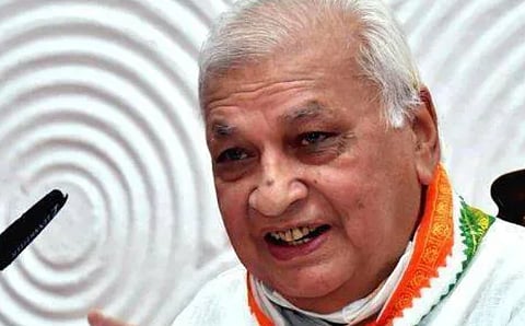 മുഖ്യമന്ത്രിയുടെ മലപ്പുറം പരാമർശം; ചീഫ് സെക്രട്ടറിയെയും ഡിജിപിയെയും ഗവർണർ രാജ്ഭവനിലേക്ക് വിളിപ്പിച്ചു