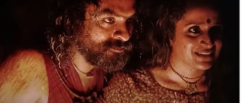 ടൊവിനോ തോമസ് ചിത്രം അജയൻ്റെ രണ്ടാം മോഷണത്തിൻറെ ജൂക്ക്ബോക്സ് പുറത്തിറങ്ങി