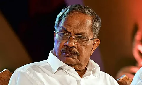 എം.ടിയുടെ വീട്ടിലെ മോഷണം: സ്വർണം കണ്ടെടുത്തു