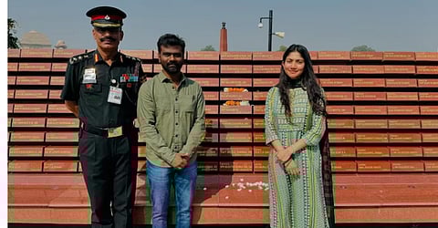 അമരൻ പ്രൊമോഷനുകൾക്ക് മുന്നോടിയായി മേജർ മുകുന്ദ് വരദരാജന് ആദരമർപ്പിച്ച് സായ് പല്ലവി.