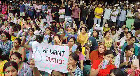 കൊൽക്കത്ത പിജി ട്രെയിനി ഡോക്ടറുടെ കൊലപാതകം; ആവശ്യങ്ങൾ അംഗീകരിക്കാത്ത മമത സർക്കാരിന് ജൂനിയര് ഡോക്ടര്മാരുടെ അന്ത്യശാസനം