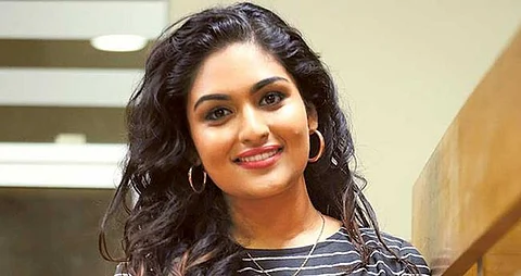 ‘ഓംപ്രകാശ് ആരാണെന്ന് ഗൂഗിൾ ചെയ്തപ്പോഴാണ് അറിഞ്ഞത്, കണ്ട ഓർമ പോലുമില്ല’: പ്രയാഗ മാർട്ടിൻ | Prayaga Martin drug allegation