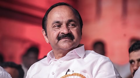 VD Satheesan offers help the student who lost her hand due to medical malpractice