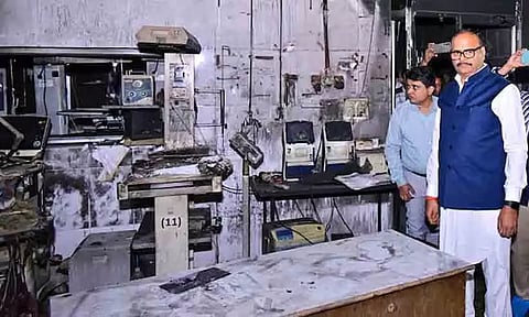 ഝാൻസി ആശുപത്രി തീപിടിത്തം: അപകട കാരണം സ്വിച്ച് ബോര്ഡിലെ ഷോര്ട്ട് സര്ക്യൂട്ടെന്ന് അന്വേഷണ സമിതി റിപ്പോർട്ട് | Jhansi Hospital Fire