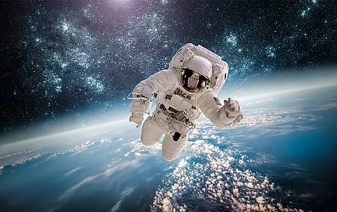 ബഹിരാകാശയാത്രികർക്ക് ബഹിരാകാശത്ത് ആയിരിക്കുമ്പോൾ 4,000 കലോറി ഭക്ഷണക്രമം ആവശ്യമായി വരുന്നത് എന്തുകൊണ്ട്?