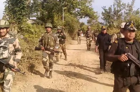 കലാപം രൂക്ഷമായ മണിപ്പൂരിൽ കൂടുതൽ സൈനികർ എത്തി