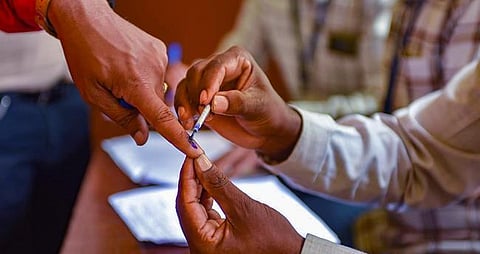 പാലക്കാട് ഉപതെരഞ്ഞെടുപ്പ്: പോളിംഗ് ആരംഭിച്ചു | Palakkad by-election