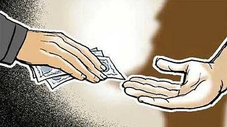 13 വർഷങ്ങൾക്ക് മുൻപ് 600 രൂപ കൈക്കൂലി വാങ്ങിയ കേസ് : പ്രതിക്ക് ഒരു വർഷം തടവും 5000 രൂപ പിഴയും | Bribe taken case