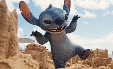 ലിലോ & സ്റ്റിച്ച്: 2002 ലെ ആനിമേറ്റഡ് ക്ലാസിക്കിൻ്റെ ലൈവ്-ആക്ഷൻ അഡാപ്റ്റേഷനായി ഡിസ്നി ടീസർ ഇറക്കി | Disney