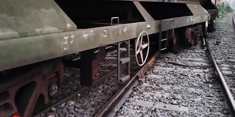 ബീഹാർ ഗുഡ്സ് ട്രെയിൻ പാളം തെറ്റി | Goods Train Derailed