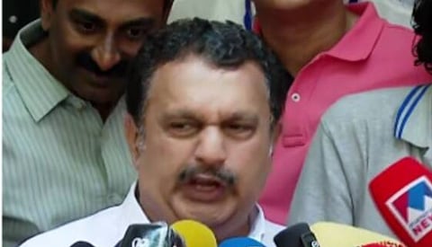 ശബരിമല സ്വർണക്കൊള്ള: 'മന്ത്രിമാർ അറിയാതെ നടക്കില്ല'; നിലവിലെയും മുൻ ദേവസ്വം മന്ത്രിമാരിലേക്കും അന്വേഷണം എത്തും: കെ. മുരളീധരൻ | Sabarimala gold theft