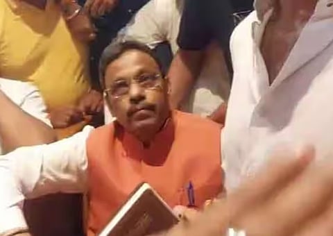 ‘വോട്ടിന് നോട്ട്? മഹാരാഷ്ട്രയിൽ ബിജെപി നേതാവ് 5 കോടി രൂപയുമായി പിടിയിൽ | Maharashtra election