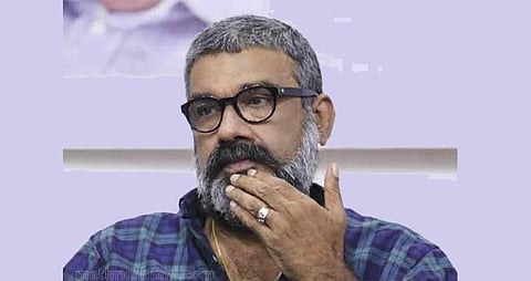 അസ്വാഭാവിക ലൈംഗിക പീഡനക്കേസ്; രഞ്ജിത്തിനെതിരായ തുടർനടപടി കോടതി സ്റ്റേ ചെയ്തു