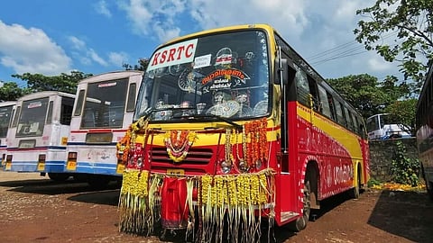 ശബരിമല തീർത്ഥാടകരുമായി പോയ KSRTC ബസുകൾ കൂട്ടിയിടിച്ചു: 15 പേർക്ക് പരിക്ക് | KSRTC bus accident in Sabarimala