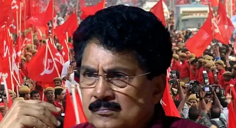 KTDC ചെയർമാൻ സ്ഥാനത്ത് നിന്ന് മാറ്റണം: പി കെ ശശിക്കെതിരെ മണ്ണാർക്കാട് ഏരിയ സമ്മേളനത്തിൽ രൂക്ഷ വിമർശനം | Strong criticism against PK Sasi