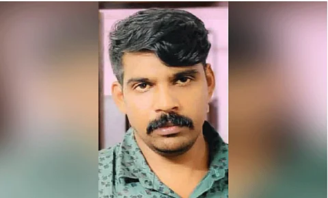 യുവാവിനെ ആക്രമിച്ച് പണവും ഫോണും തട്ടിയെടുത്ത കേസിൽ ഒരാൾകൂടി പിടിയിൽ