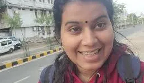 എന്തിനാണ് ഇത്തരം തെറ്റായ വിവരങ്ങൾ സോഷ്യൽ മീഡിയയിൽ പ്രചരിപ്പിക്കുന്നതെന്ന് എനിക്കറിയില്ല, സമ്മർദ്ദത്തിന് വഴങ്ങില്ല : എലിസബത്ത് ഉദയൻ