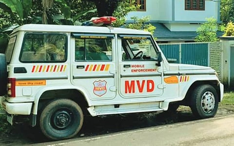 ‘പിഴ അടക്കാത്തവരെ വീടുകളിലെത്തി പിഴ അടപ്പിക്കും’: മോട്ടോർ വാഹന വകുപ്പിന്റെ സംയുക്ത പരിശോധന