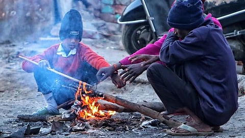 തണുത്ത് വിറച്ച് ഉത്തരേന്ത്യൻ സംസ്ഥാനങ്ങൾ; ഡൽഹിയിൽ താപനില 7 ഡിഗ്രി സെൽഷ്യസിനു താഴെ | North Indian States Weather Report