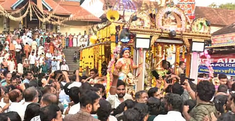 ശബരിമല മണ്ഡല പൂജ: 25, 26 തീയതികളിൽ നിയന്ത്രണങ്ങൾ ഏർപ്പെടുത്തിയതായി അറിയിച്ച് ജില്ലാ കളക്ടർ | Sabarimala Mandala Puja Restrictions