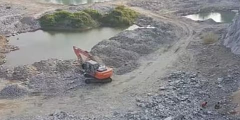 മലപ്പുറത്ത് റെഡ് അലർട്ട്: ക്വാറി പ്രവർത്തനങ്ങൾ നിരോധിച്ച് കൊണ്ട് ഉത്തരവിറക്കി കളക്ടർ | Red alert in Malappuram district