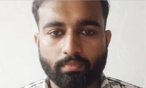 മുക്കുപണ്ടം വെച്ച് പണം തട്ടാൻ ശ്രമം; യുവാവ് പിടിയിൽ | Crime News