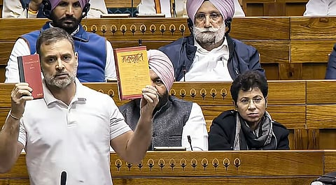 കേന്ദ്രത്തിന്റെ ശ്രമം മനുസ്മൃതിയെ വാഴ്ത്താൻ; ബിജെപിയെ കടന്നാക്രമിച്ച് രാഹുൽ ഗാന്ധി | Rahul Gandhi