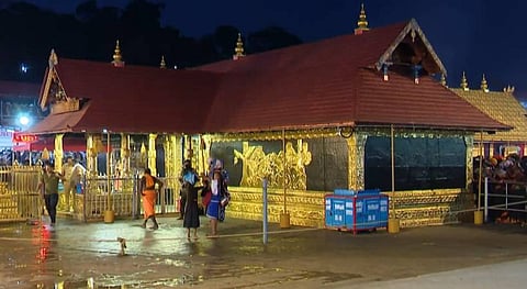 മകരവിളക്ക് നാളെ; തിരുവാഭരണ ഘോഷയാത്ര നാളെ വൈകിട്ട് സന്നിധാനത്ത് എത്തും | sabarimala