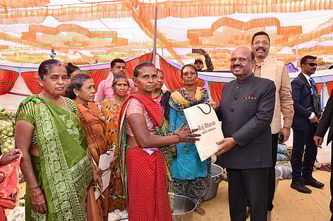 മാനവപുരോഗതിക്ക് അക്കാദമിക അറിവും അനുഭവസമ്പത്തും സംയോജിപ്പിക്കണം: ബംഗാൾ ഗവർണർ ആനന്ദബോസ്