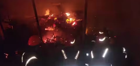 അമ്പലപ്പുഴയിൽ  കുറ്റിക്കാടിന് തീ പിടിച്ചു; ഒഴിവായത് വന് ദുരന്തം | Fire Disaster